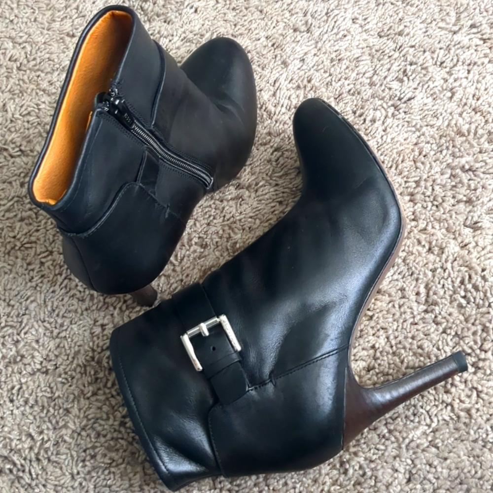 Coach MASON Black Leather Womens Ankle Boots Size 7
